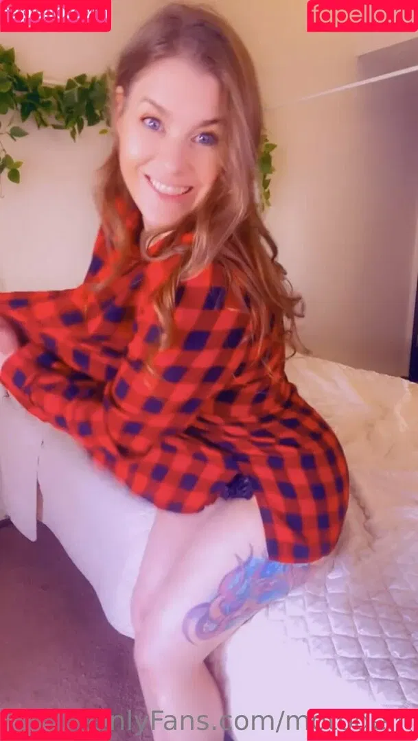 mollysmyles / motogem Onlyfans Photo Gallery 