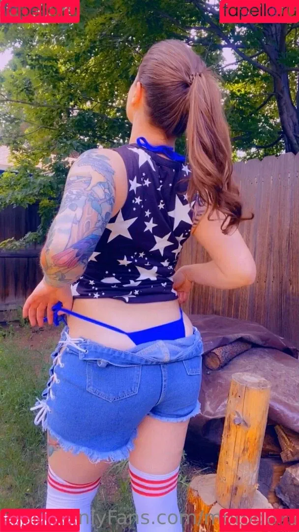 mollysmyles / motogem Onlyfans Photo Gallery 