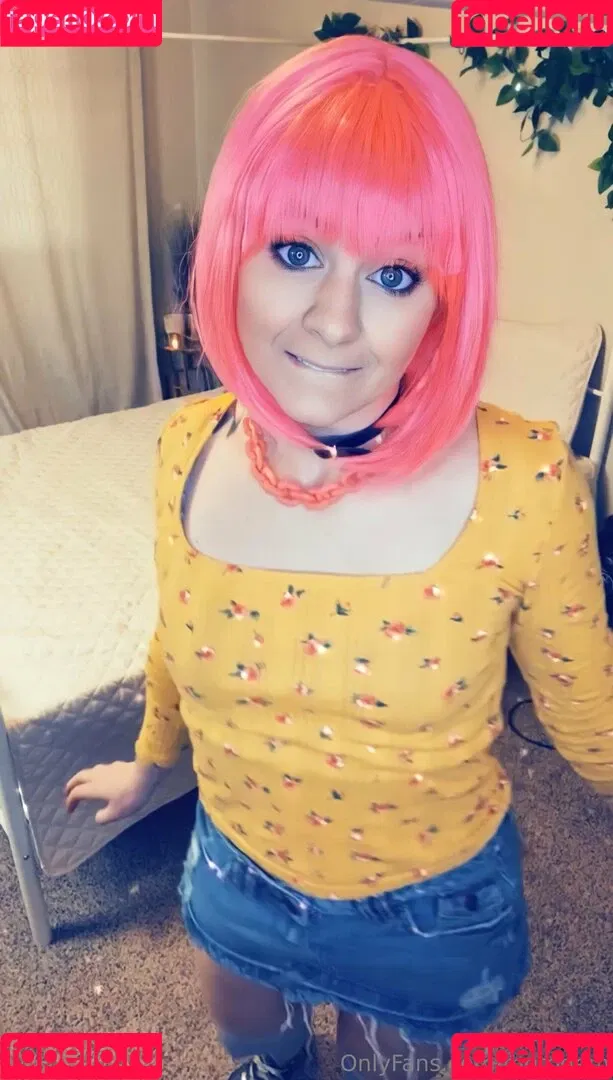 mollysmyles / motogem Onlyfans Photo Gallery 