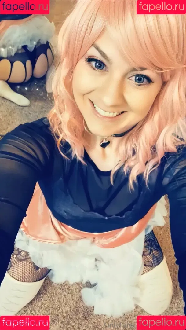 mollysmyles / motogem Onlyfans Photo Gallery 