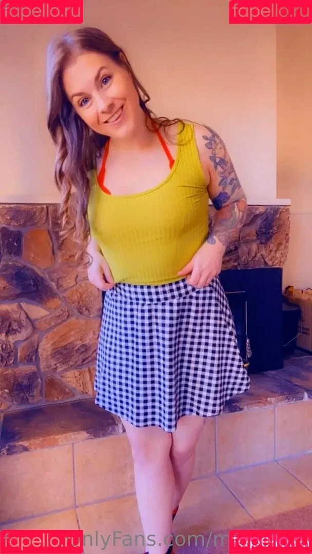 mollysmyles / motogem Onlyfans Photo Gallery 