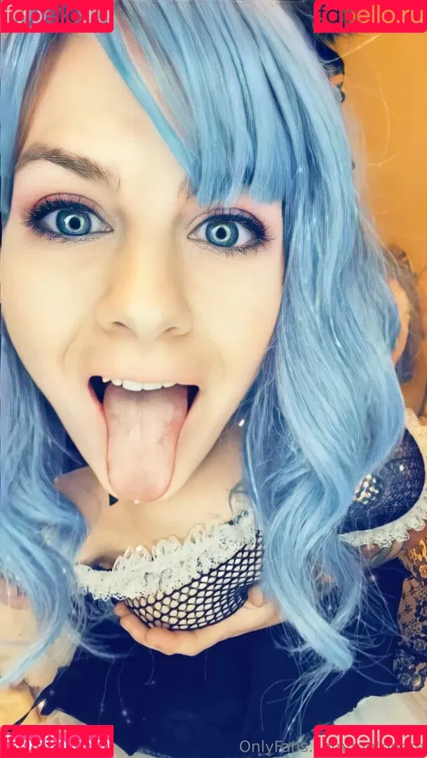 mollysmyles / motogem Onlyfans Photo Gallery 