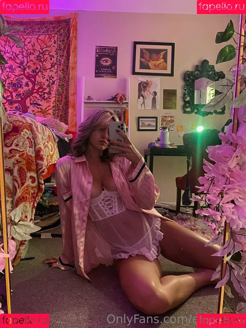 elise.eve / elise.evee Onlyfans Photo Gallery 