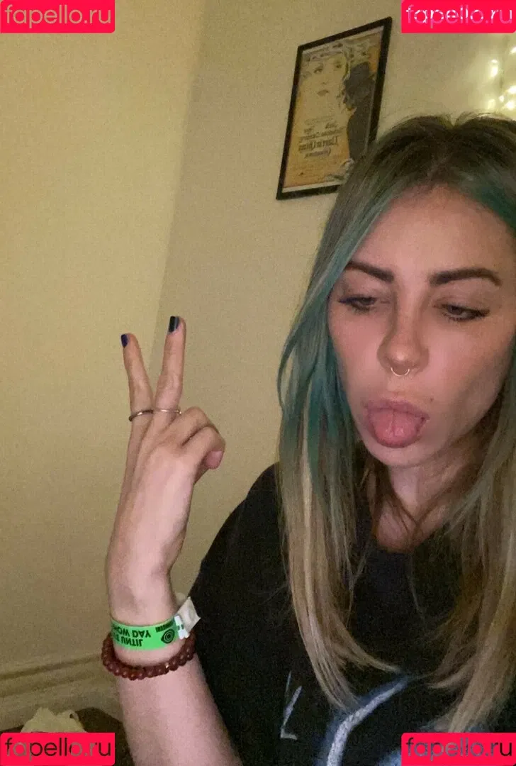 Alison Wonderland / alisonwonderland / allywonder Onlyfans Photo Gallery 