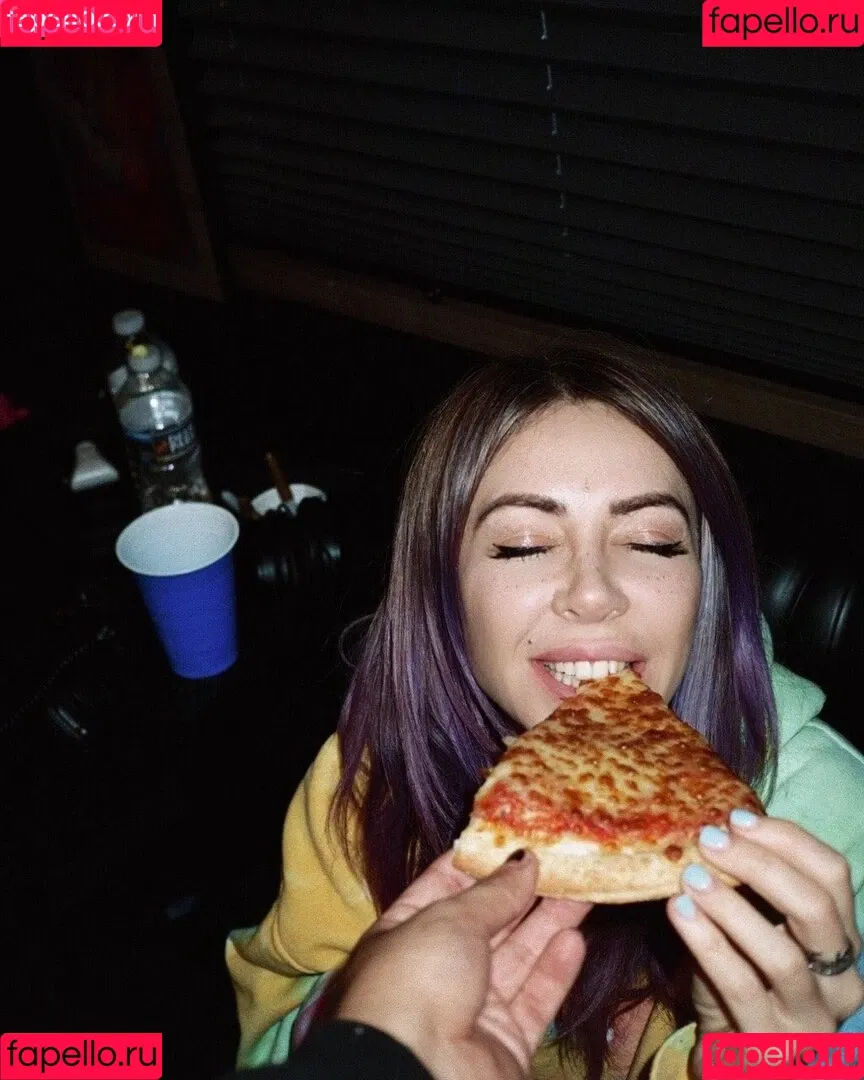 Alison Wonderland / alisonwonderland / allywonder Onlyfans Photo Gallery 
