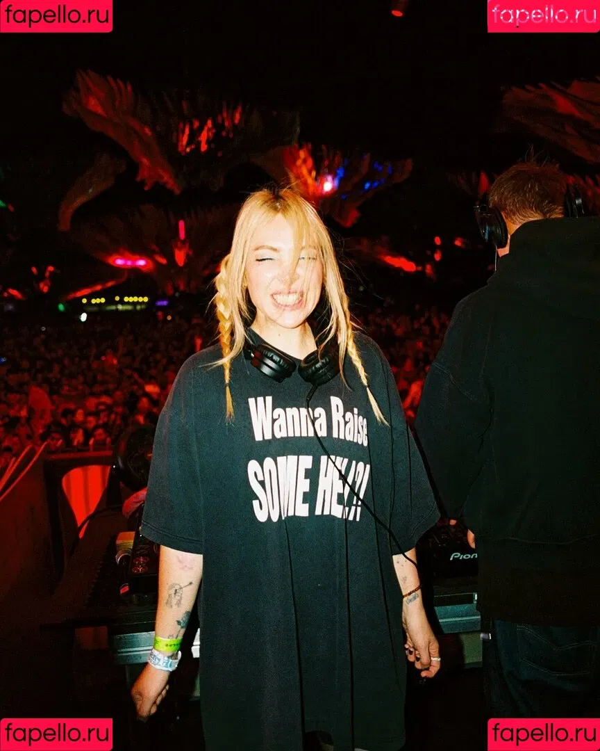 Alison Wonderland / alisonwonderland / allywonder Onlyfans Photo Gallery 