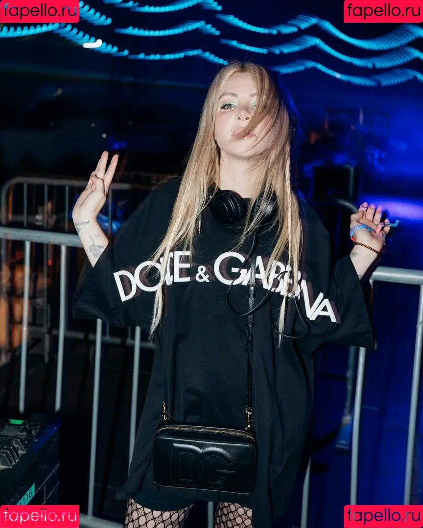 Alison Wonderland / alisonwonderland / allywonder Onlyfans Photo Gallery 