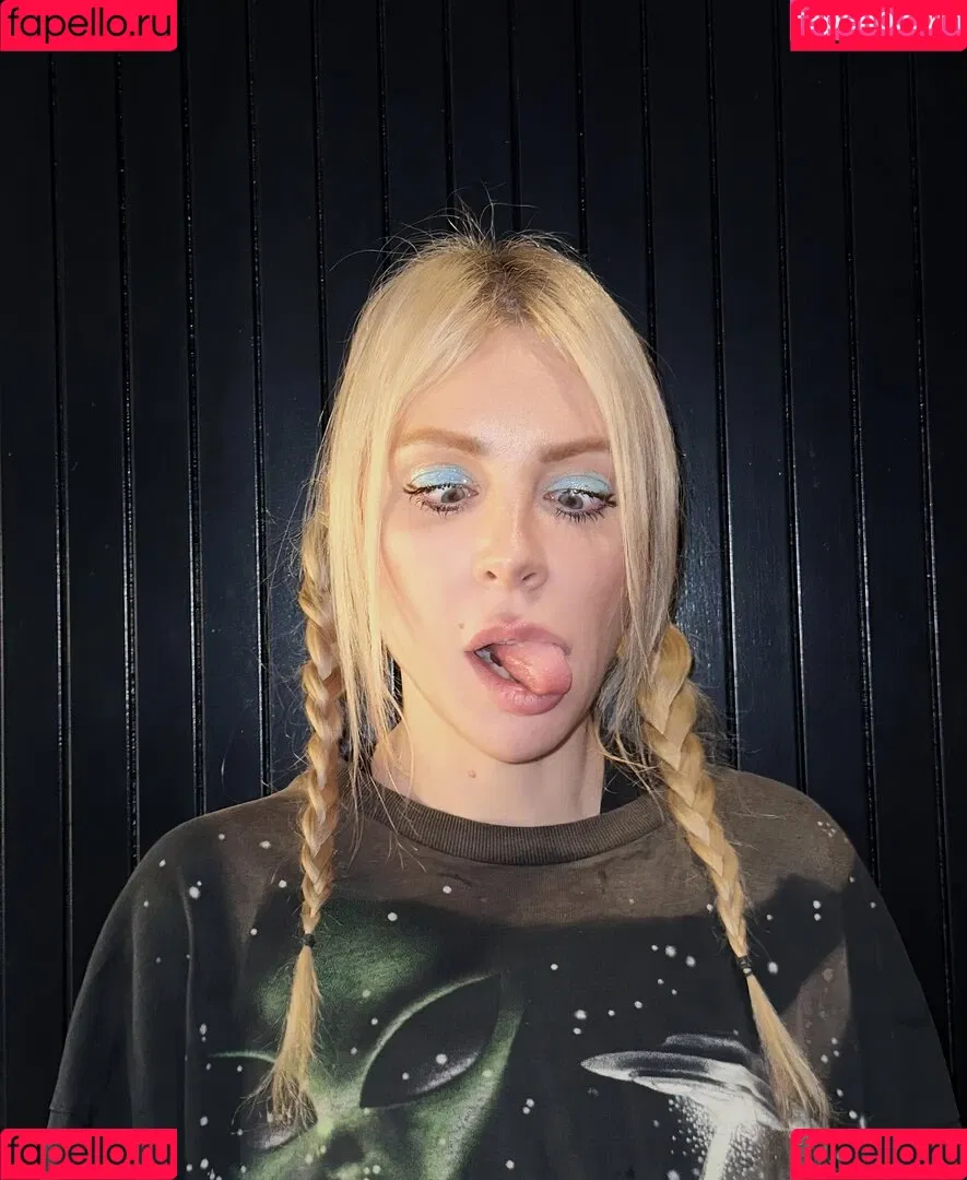 Alison Wonderland / alisonwonderland / allywonder Onlyfans Photo Gallery 
