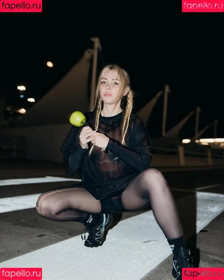 Alison Wonderland / alisonwonderland / allywonder Onlyfans Photo Gallery 