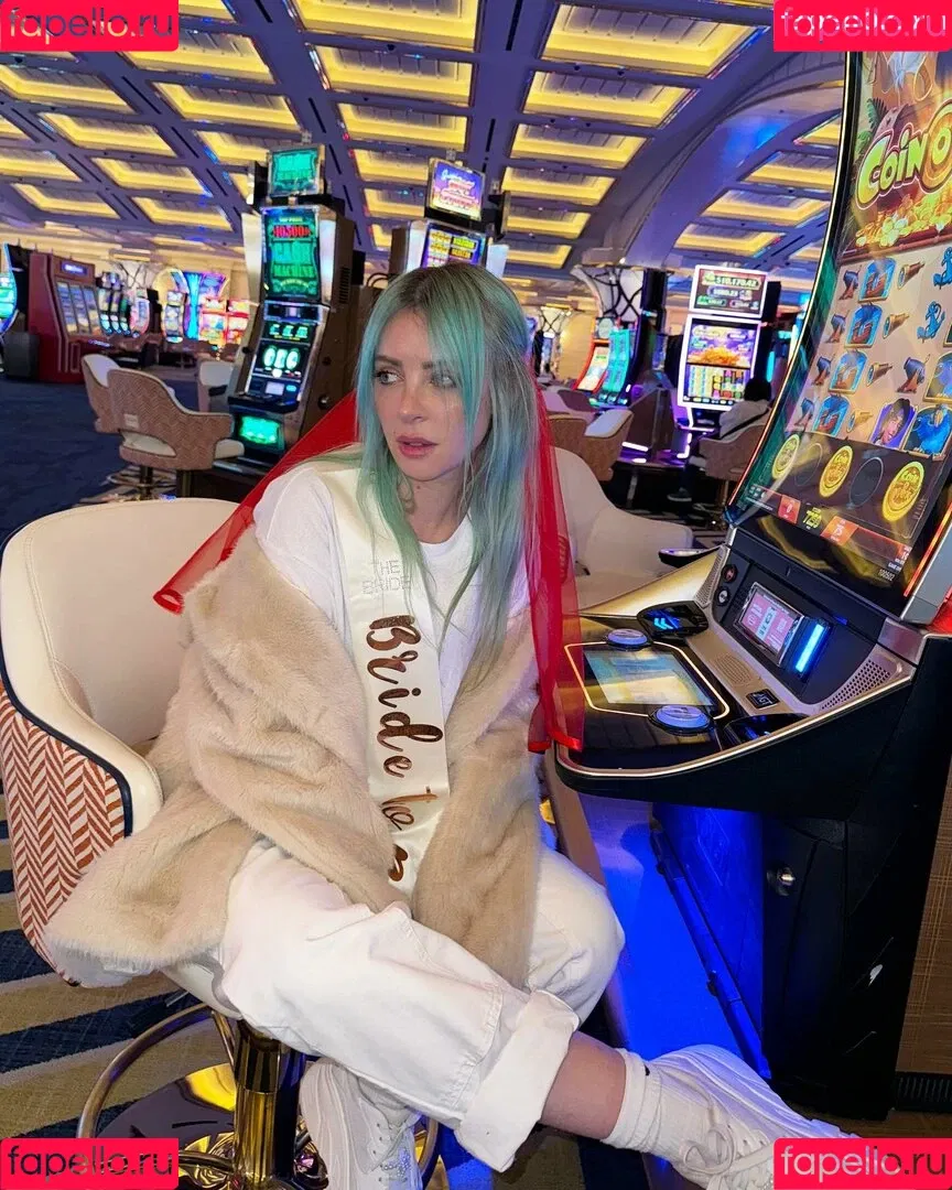 Alison Wonderland / alisonwonderland / allywonder Onlyfans Photo Gallery 