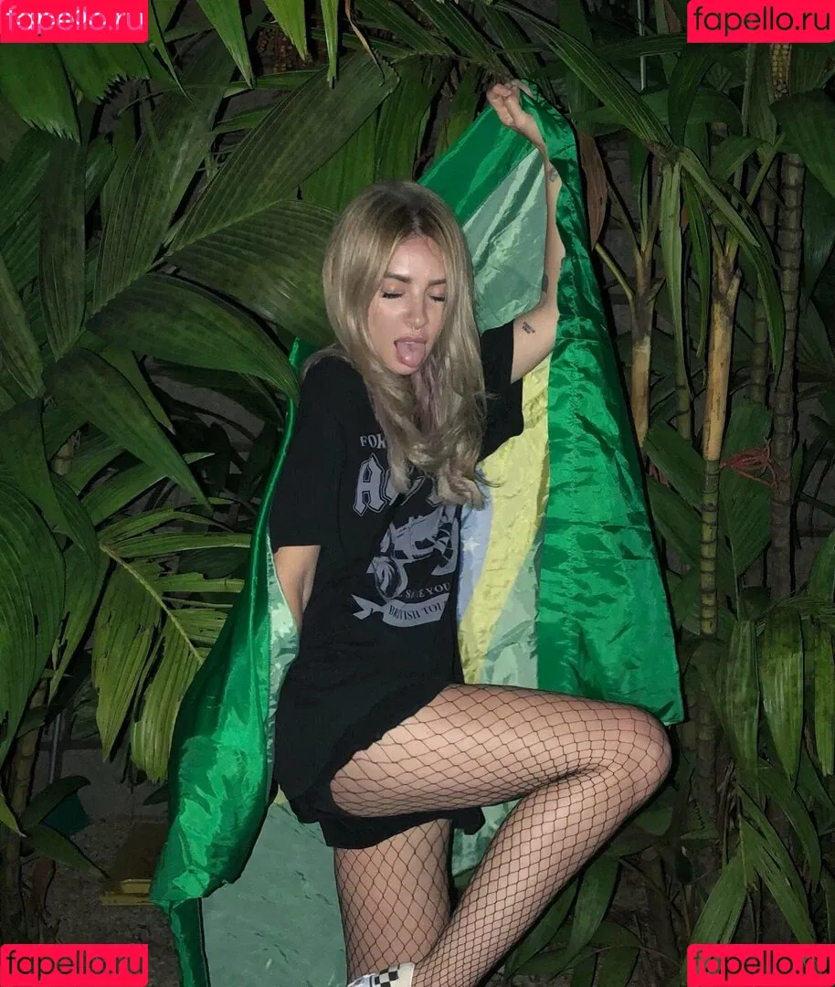 Alison Wonderland / alisonwonderland / allywonder Onlyfans Photo Gallery 