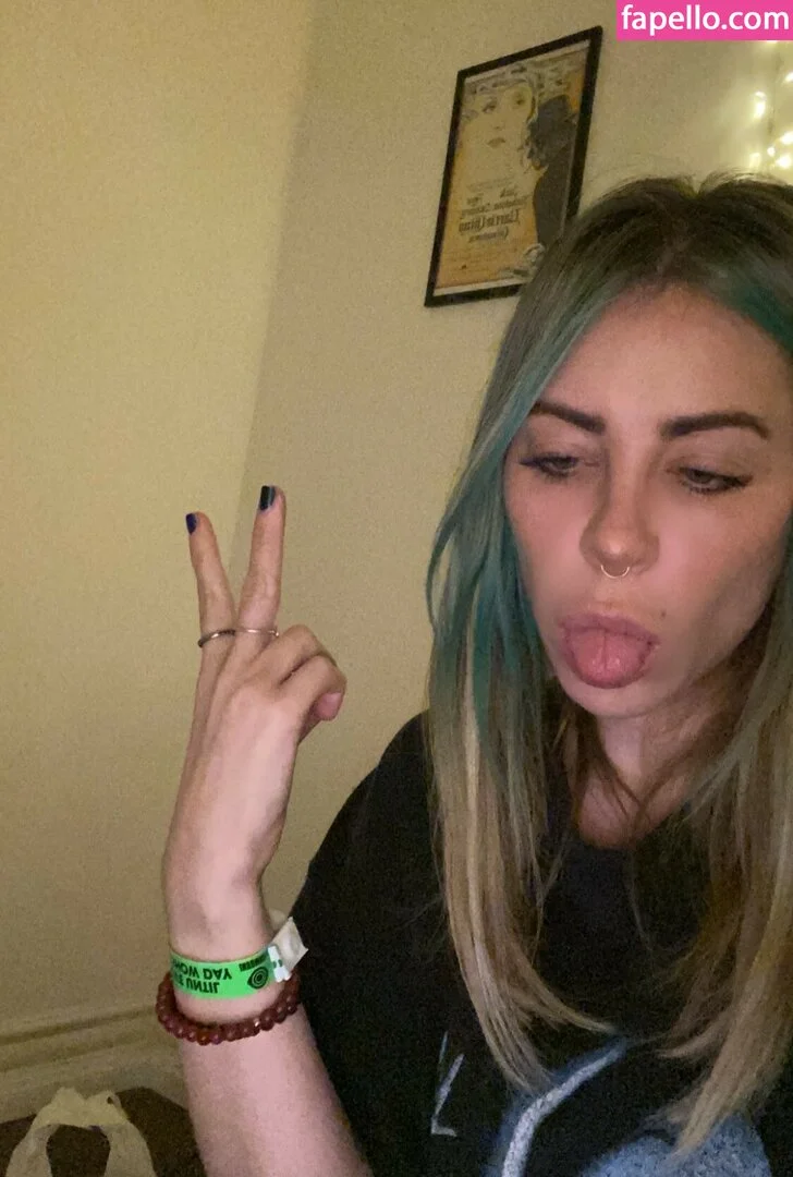 Alison Wonderland / alisonwonderland / allywonder Onlyfans Photo Gallery 