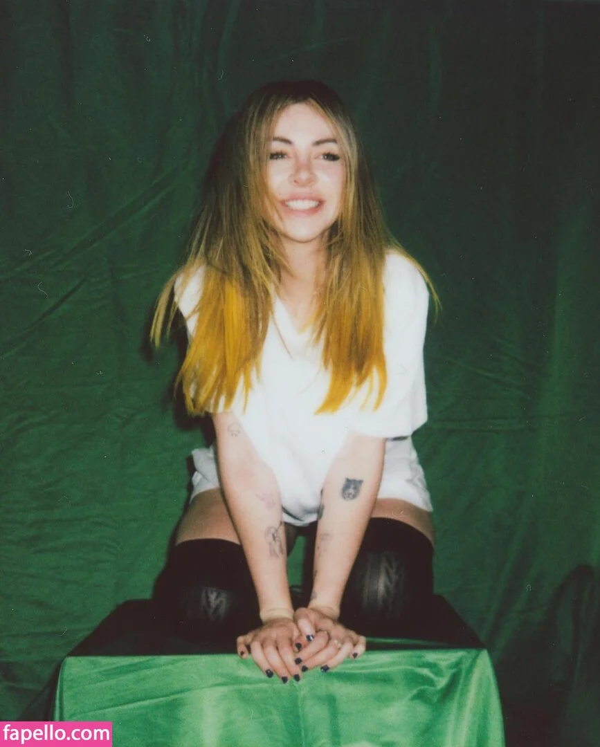 Alison Wonderland / alisonwonderland / allywonder Onlyfans Photo Gallery 