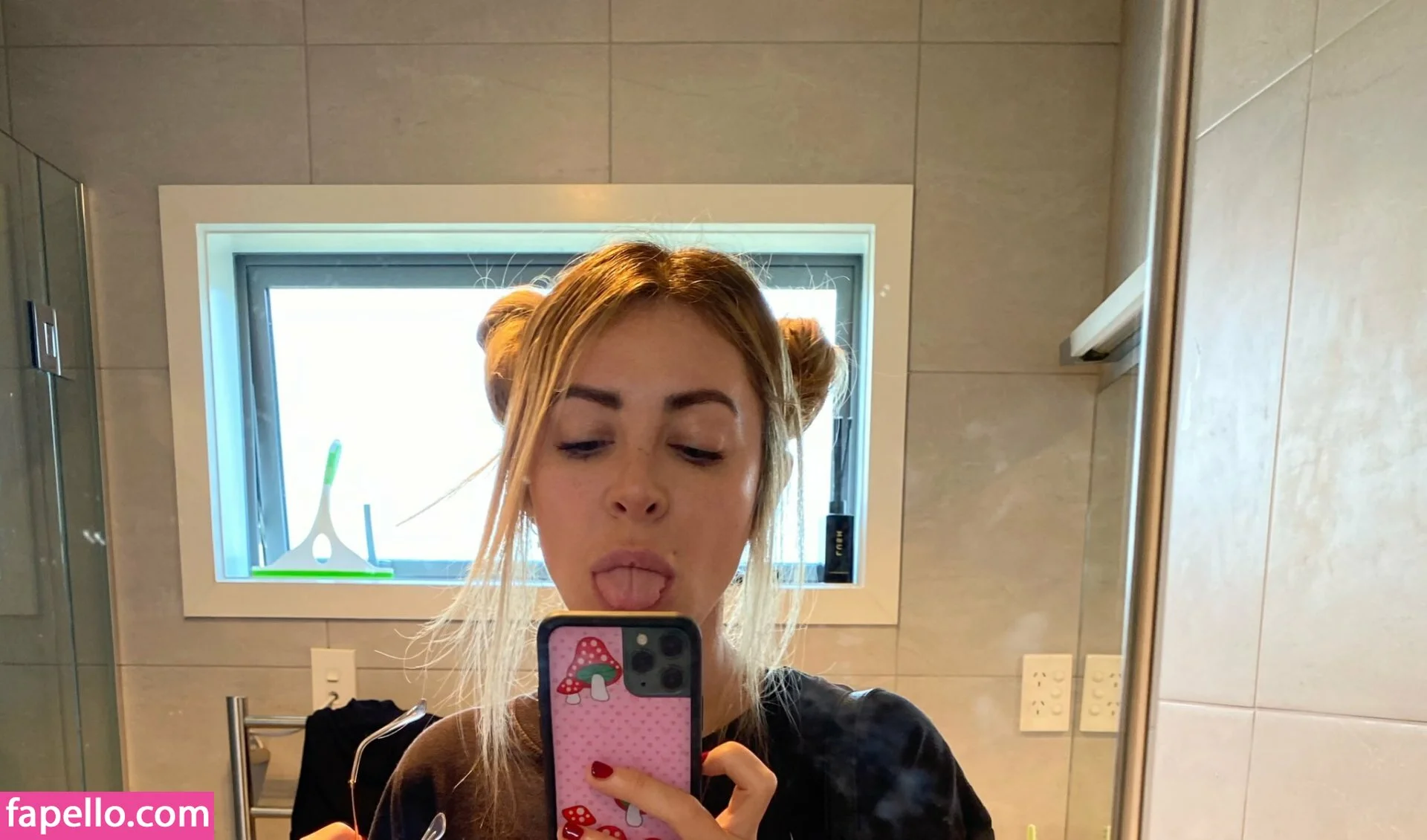 Alison Wonderland / alisonwonderland / allywonder Onlyfans Photo Gallery 