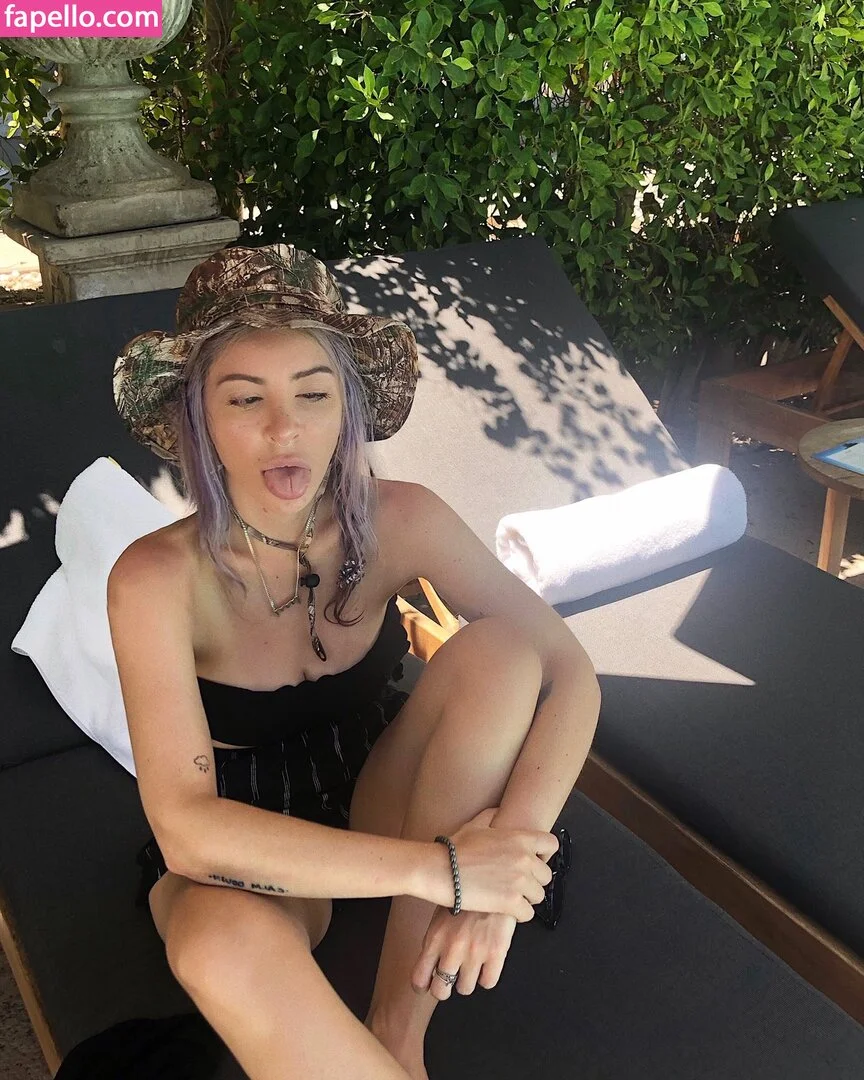 Alison Wonderland / alisonwonderland / allywonder Onlyfans Photo Gallery 