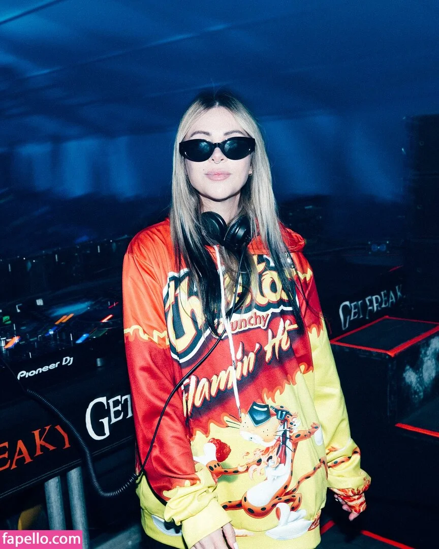 Alison Wonderland / alisonwonderland / allywonder Onlyfans Photo Gallery 