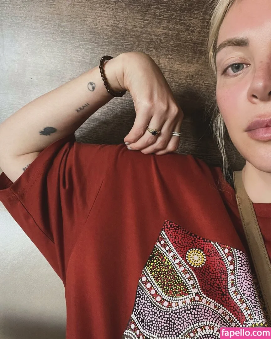 Alison Wonderland / alisonwonderland / allywonder Onlyfans Photo Gallery 