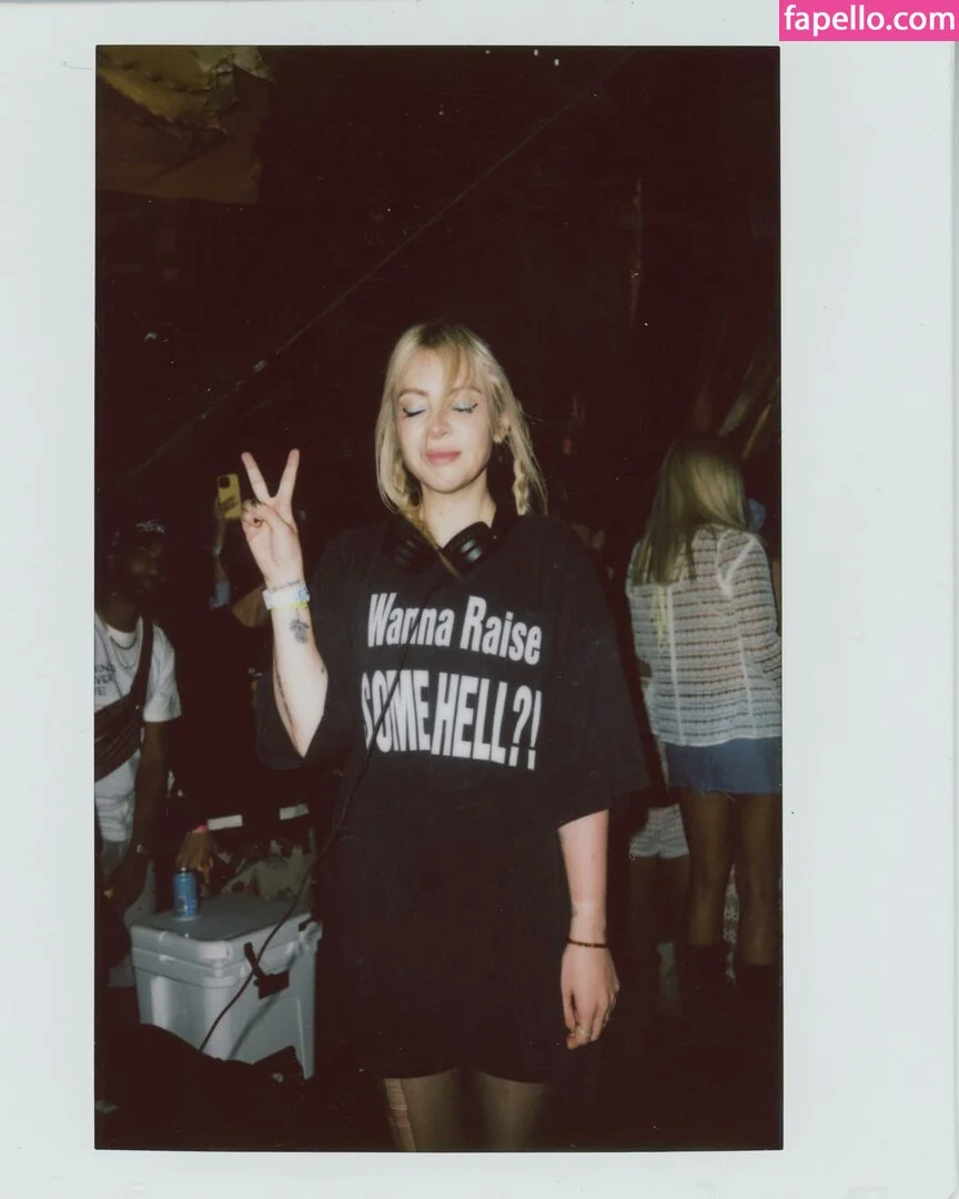 Alison Wonderland / alisonwonderland / allywonder Onlyfans Photo Gallery 