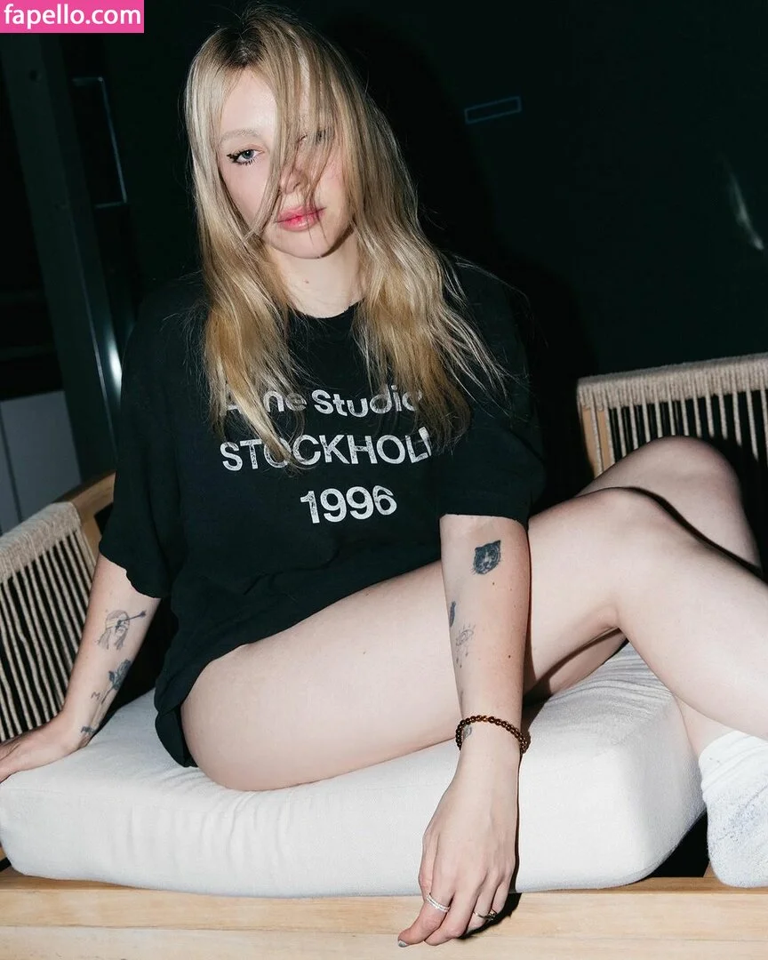 Alison Wonderland / alisonwonderland / allywonder Onlyfans Photo Gallery 
