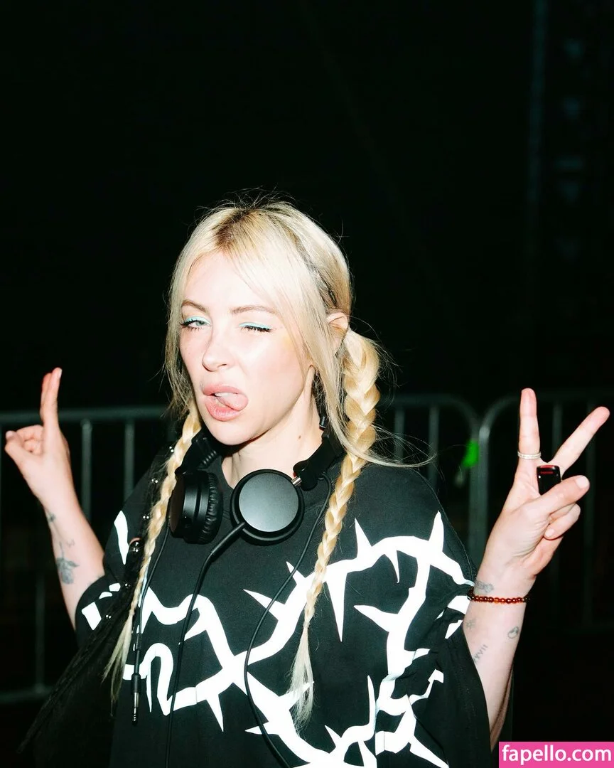 Alison Wonderland / alisonwonderland / allywonder Onlyfans Photo Gallery 
