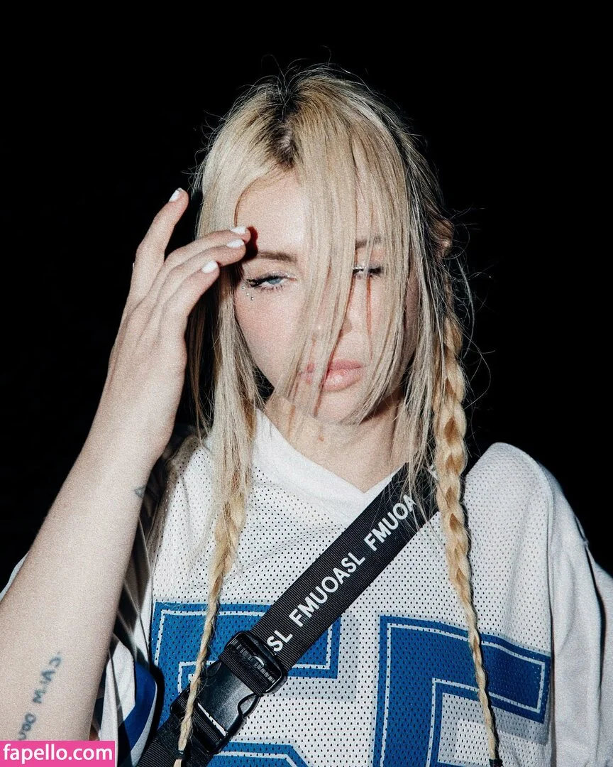 Alison Wonderland / alisonwonderland / allywonder Onlyfans Photo Gallery 