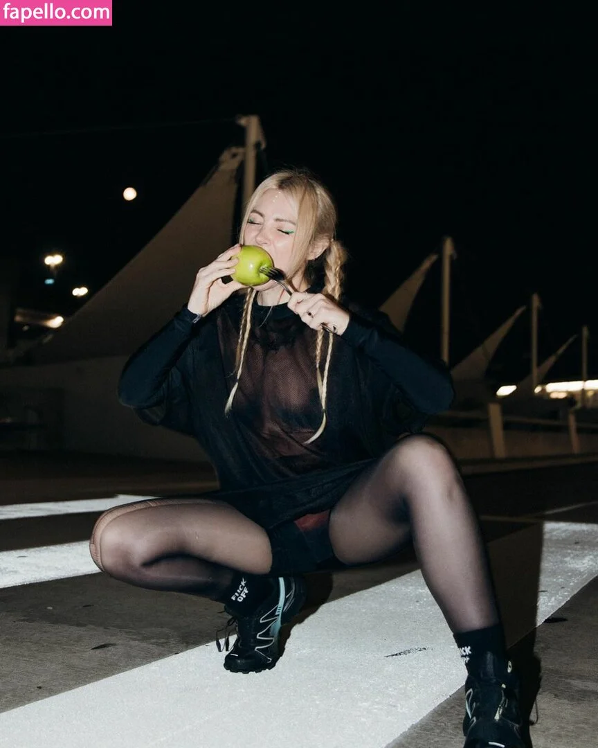 Alison Wonderland / alisonwonderland / allywonder Onlyfans Photo Gallery 