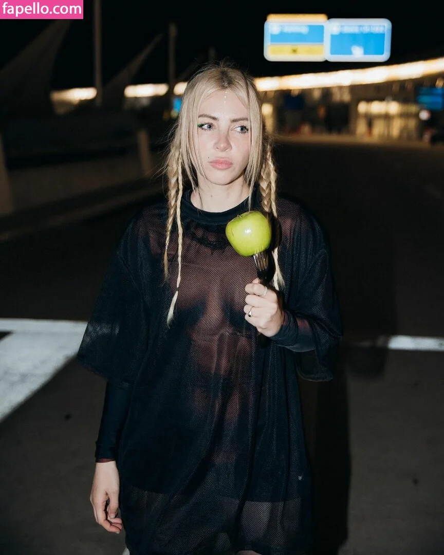 Alison Wonderland / alisonwonderland / allywonder Onlyfans Photo Gallery 