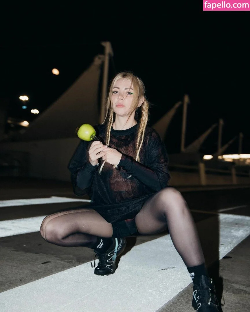 Alison Wonderland / alisonwonderland / allywonder Onlyfans Photo Gallery 