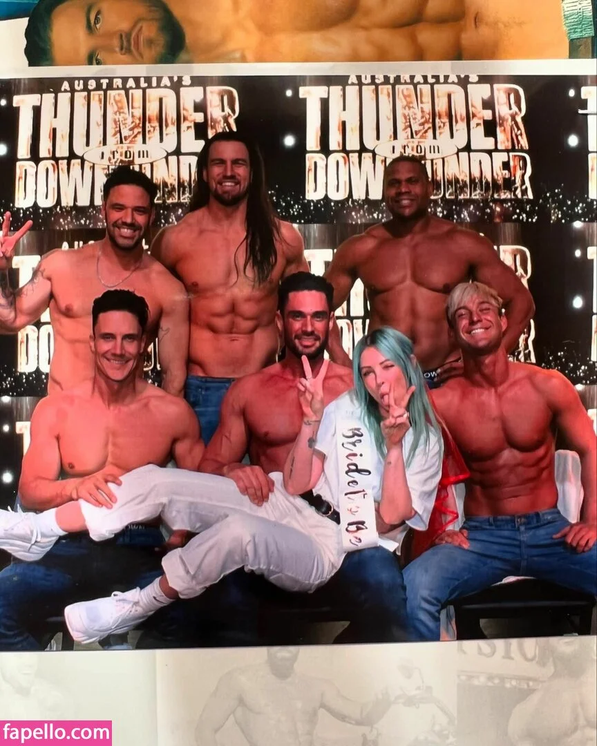 Alison Wonderland / alisonwonderland / allywonder Onlyfans Photo Gallery 