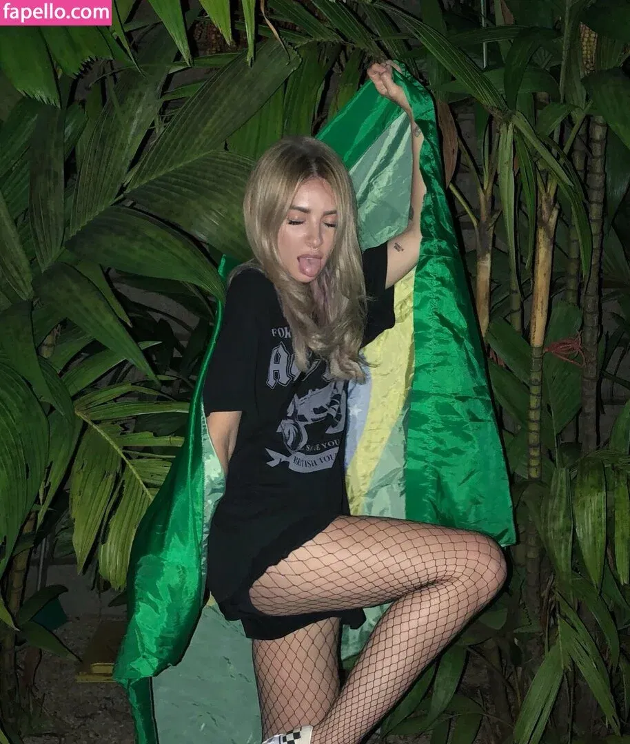 Alison Wonderland / alisonwonderland / allywonder Onlyfans Photo Gallery 