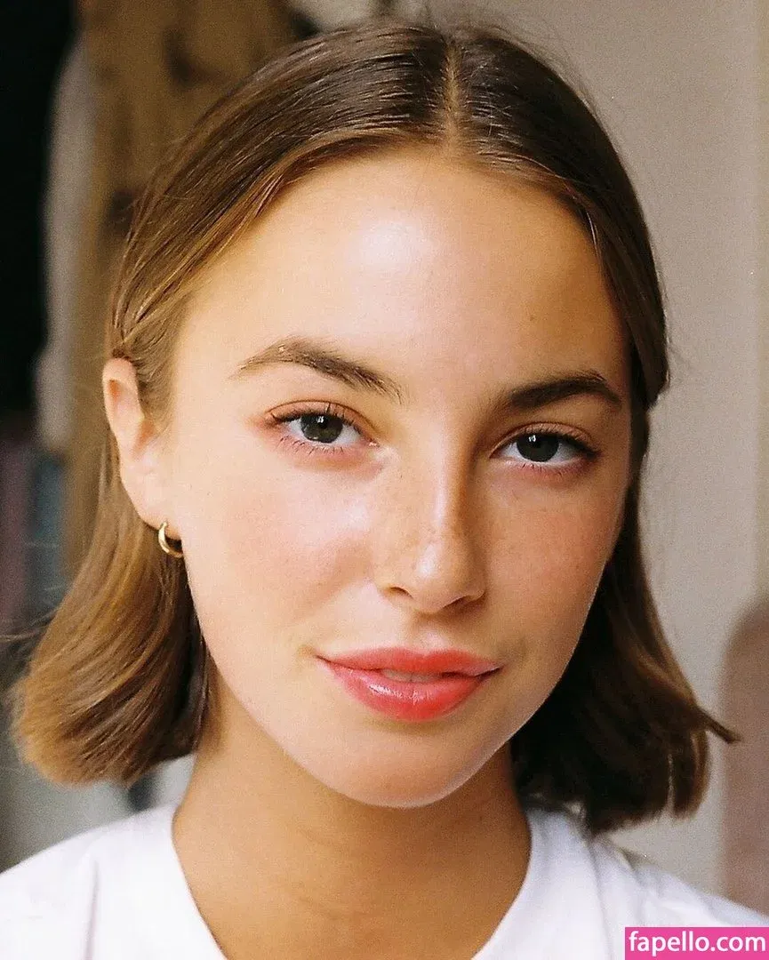 Amelie Manzoli Onlyfans Photo Gallery 