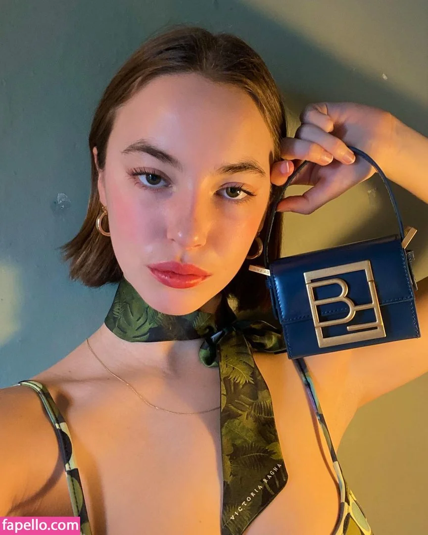 Amelie Manzoli Onlyfans Photo Gallery 