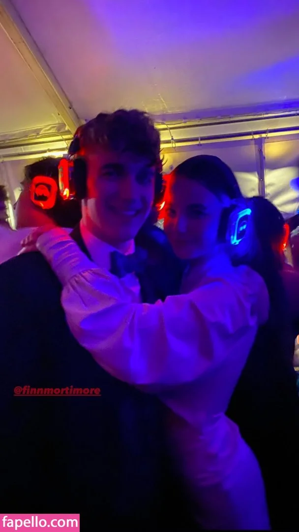 Amelie Manzoli Onlyfans Photo Gallery 