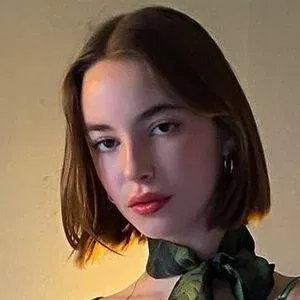 Amelie Manzoli Onlyfans Photo Gallery 