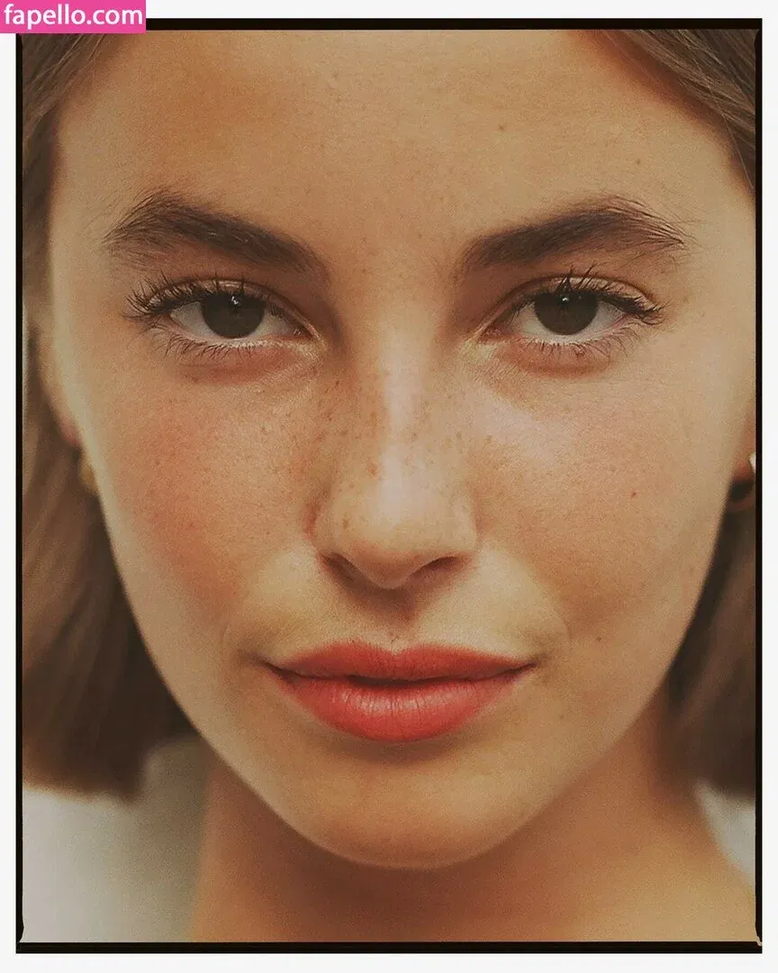 Amelie Manzoli Onlyfans Photo Gallery 