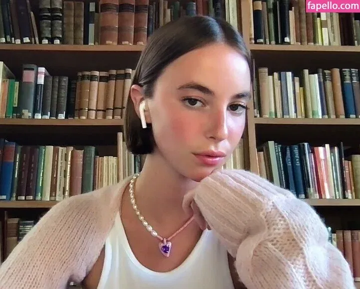 Amelie Manzoli Onlyfans Photo Gallery 