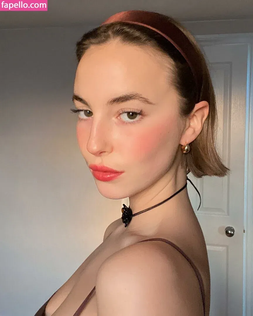 Amelie Manzoli Onlyfans Photo Gallery 