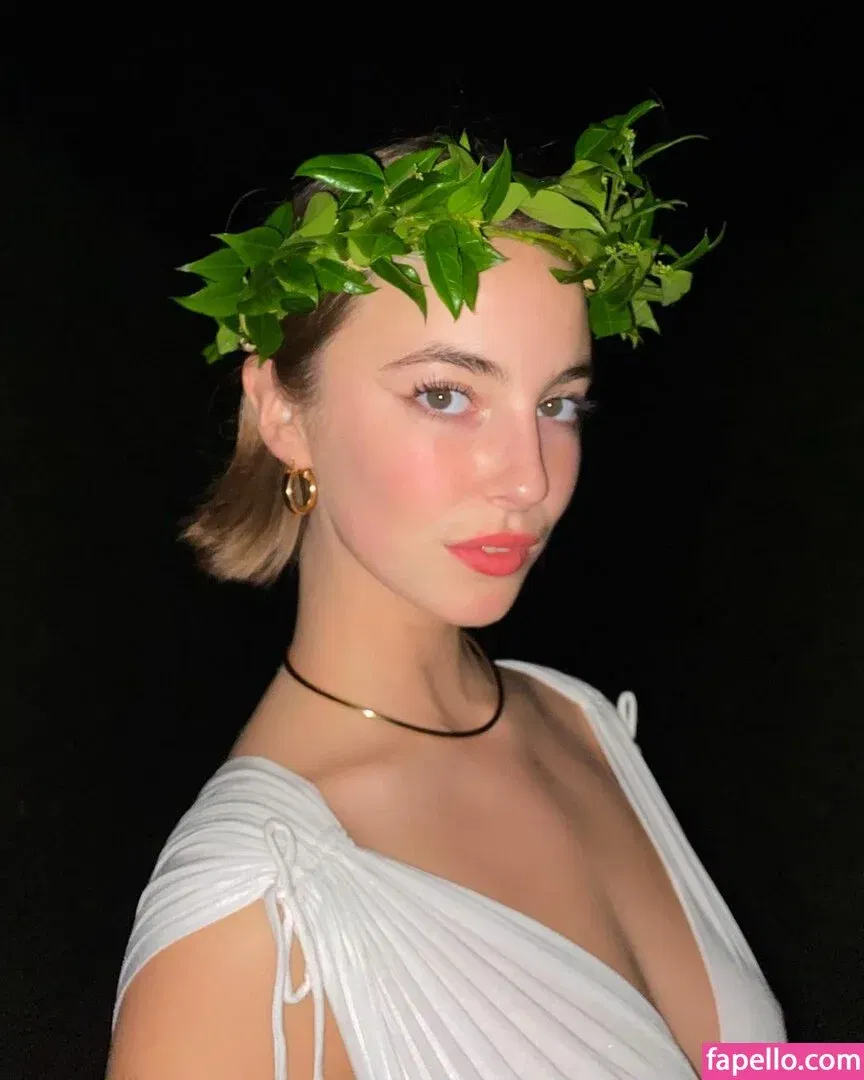 Amelie Manzoli Onlyfans Photo Gallery 