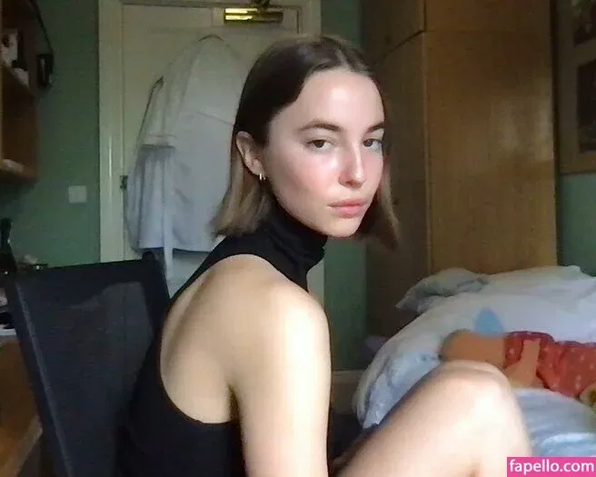 Amelie Manzoli Onlyfans Photo Gallery 