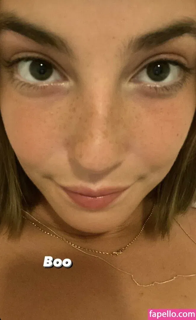 Amelie Manzoli Onlyfans Photo Gallery 