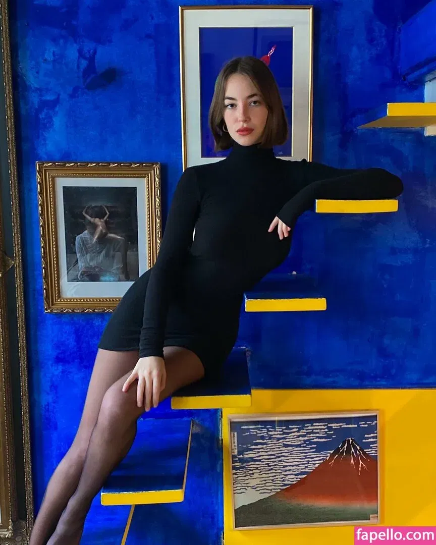 Amelie Manzoli Onlyfans Photo Gallery 