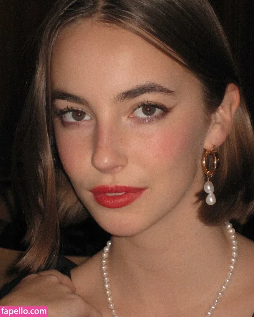 Amelie Manzoli Onlyfans Photo Gallery 