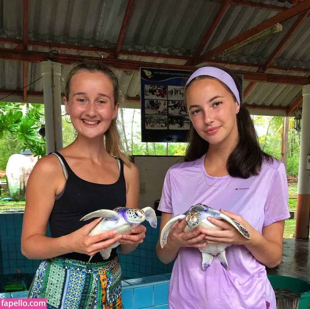 Amelie Manzoli Onlyfans Photo Gallery 