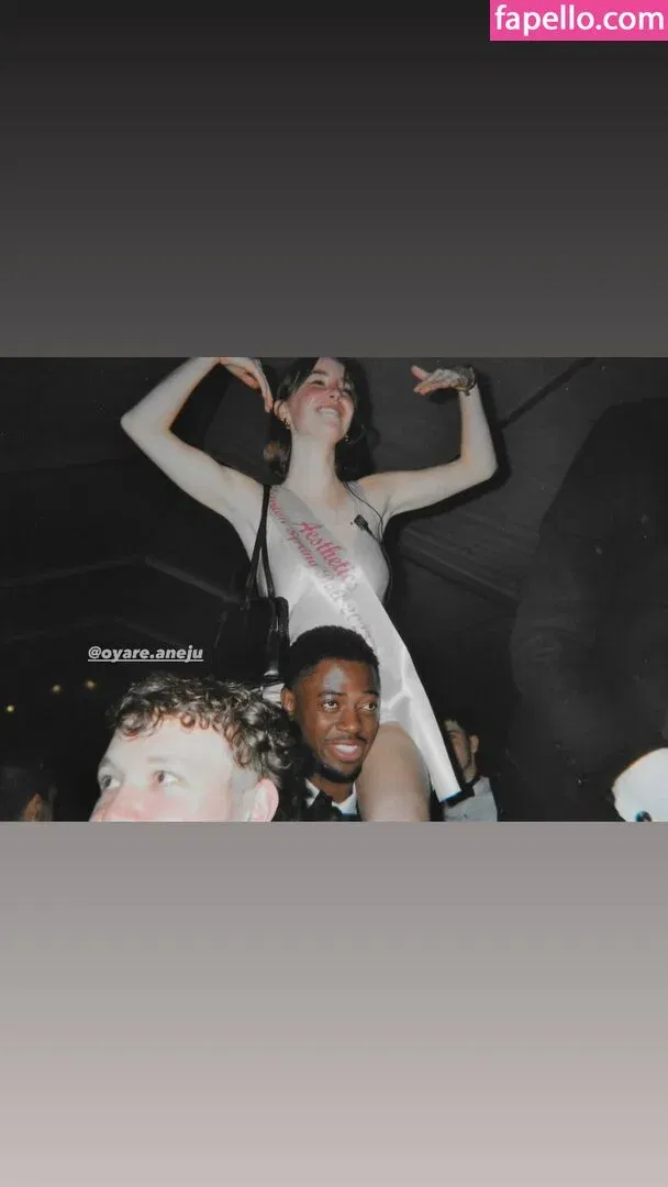 Amelie Manzoli Onlyfans Photo Gallery 