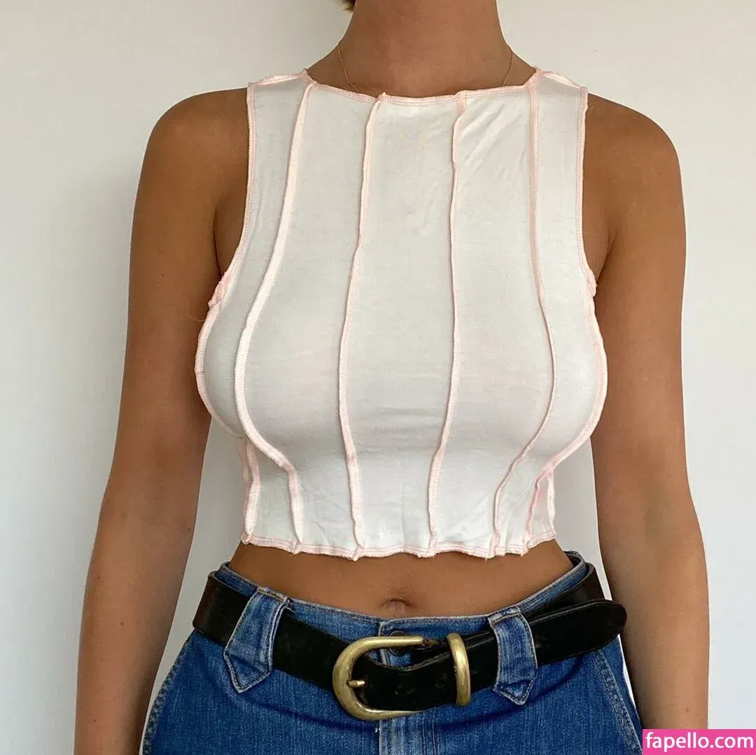 Amelie Manzoli Onlyfans Photo Gallery 