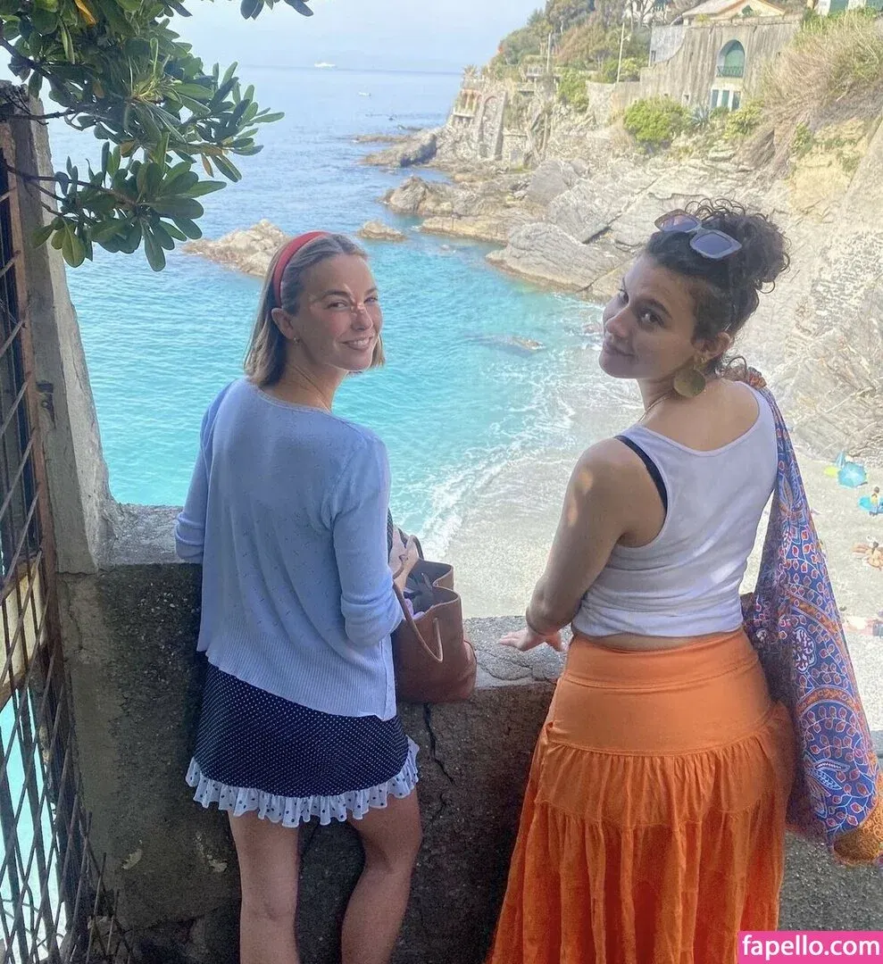 Amelie Manzoli Onlyfans Photo Gallery 