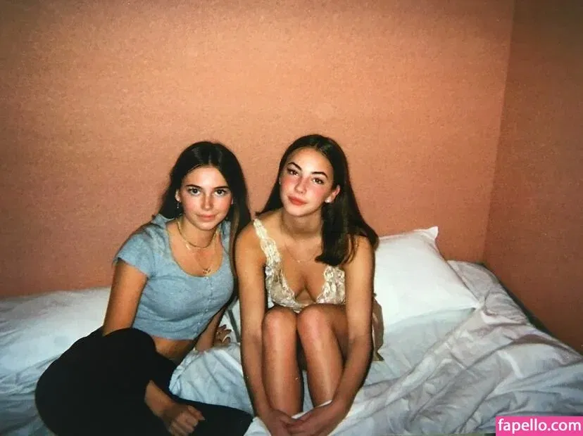 Amelie Manzoli Onlyfans Photo Gallery 