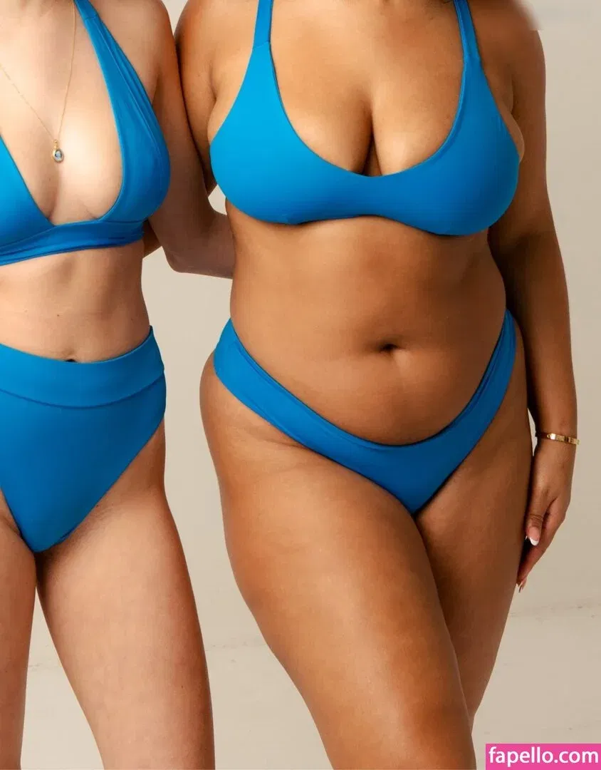 Amelie Manzoli Onlyfans Photo Gallery 