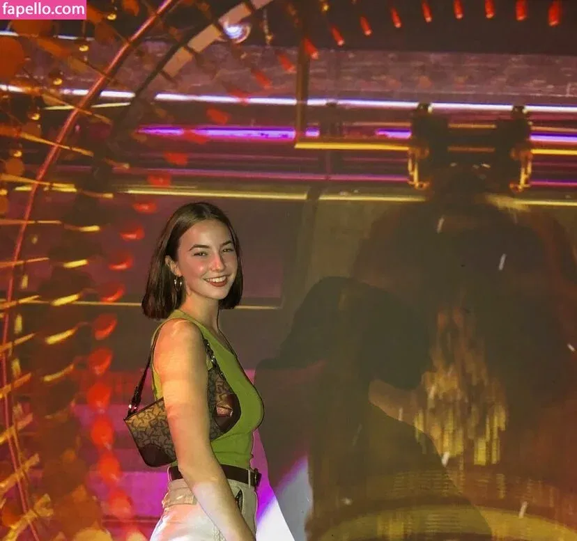 Amelie Manzoli Onlyfans Photo Gallery 