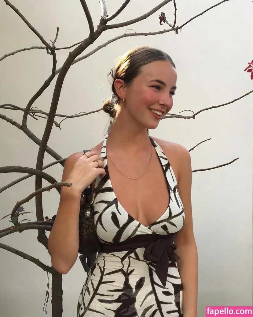 Amelie Manzoli Onlyfans Photo Gallery 